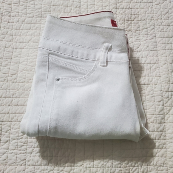 White pants - Picture 4 of 5